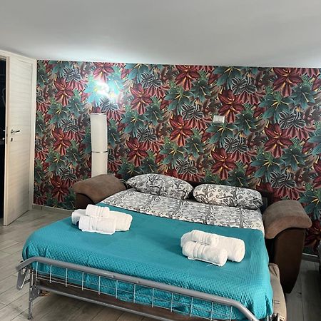 Napoli Centro-La Casa Di Lucio Panzió Kültér fotó
